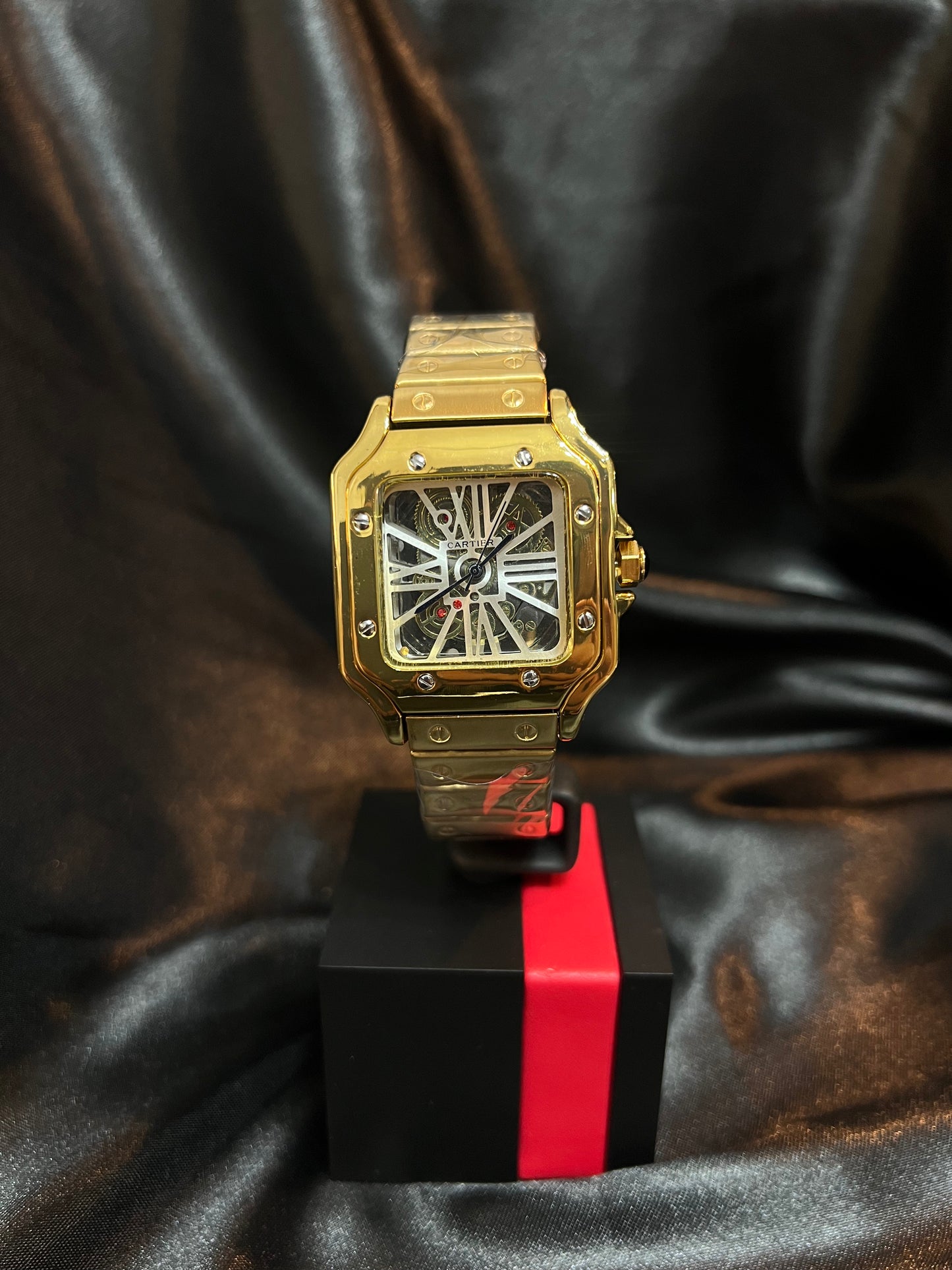 Cartier Skeleton Dorado