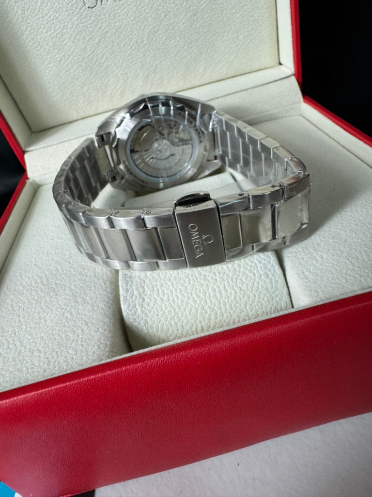 Omega Aquaterra Negro