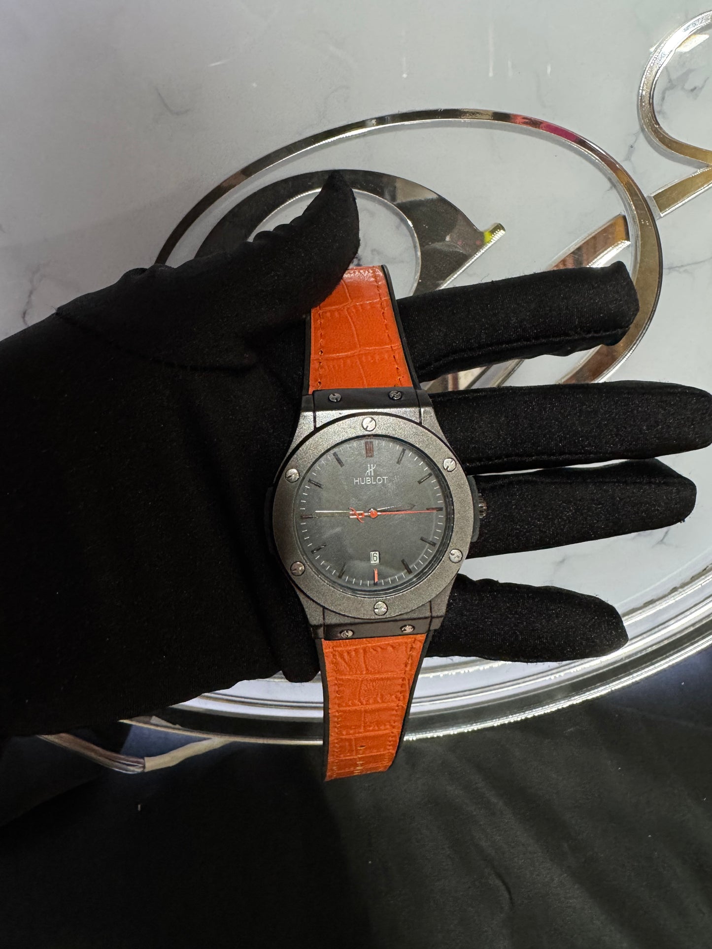 Reloj Hublot Negro con Naranja