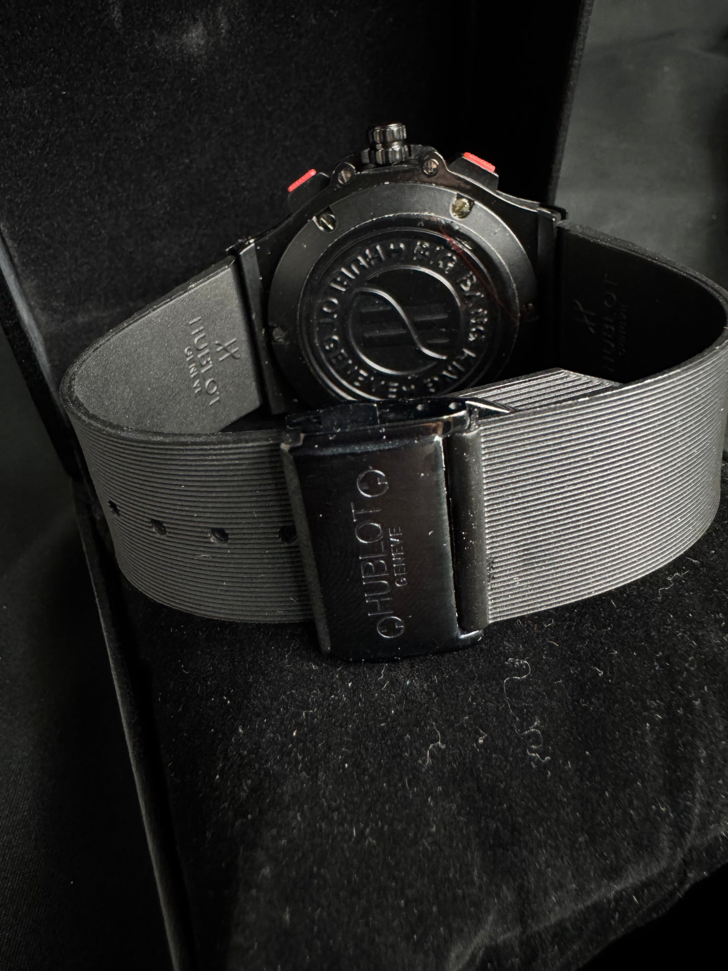 Hublot Big Bang Black Red Ceramic