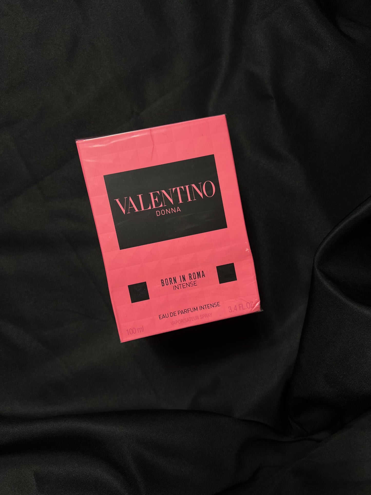 Valentino Donna Born In Roma Intense