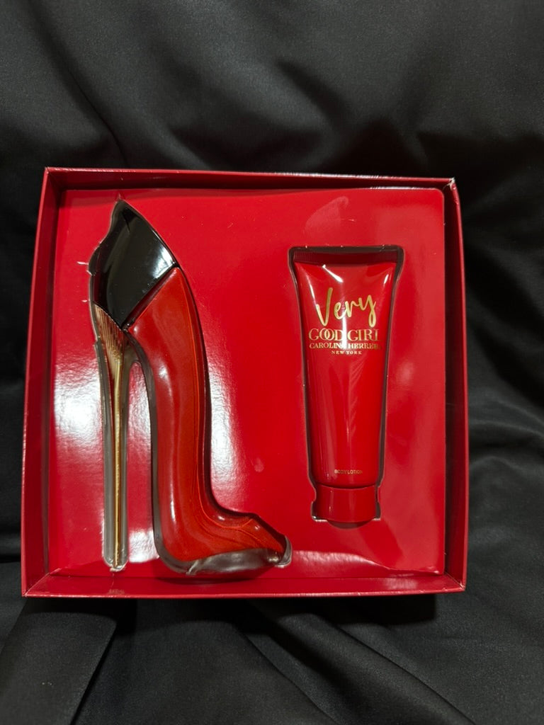 Good Girl Carolina Herrera Very set 100ml