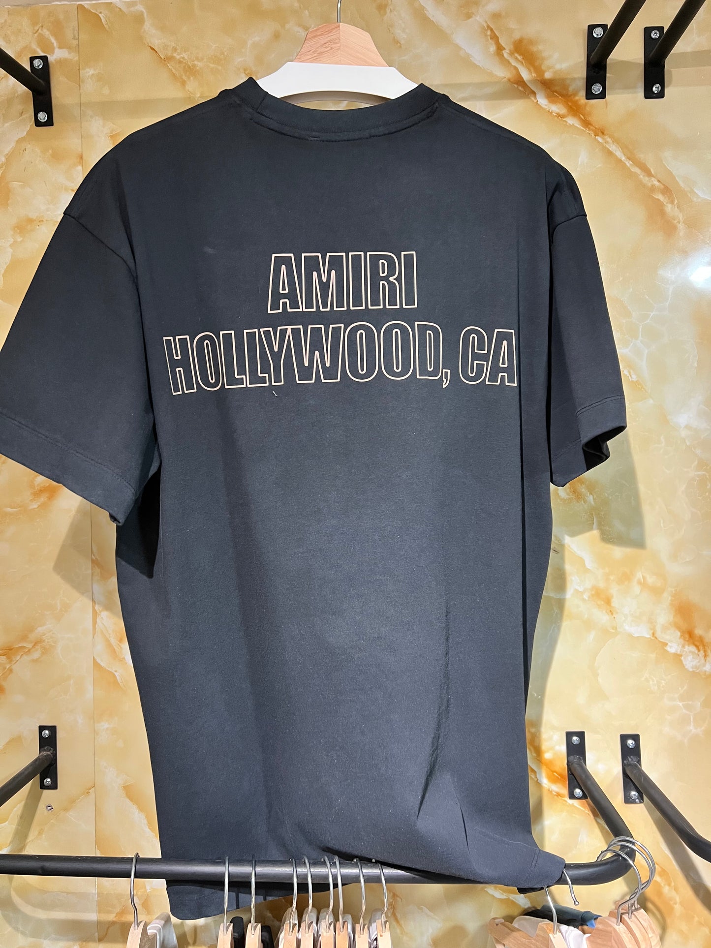 Playera Amiri Hollywood CA Edición Clásica