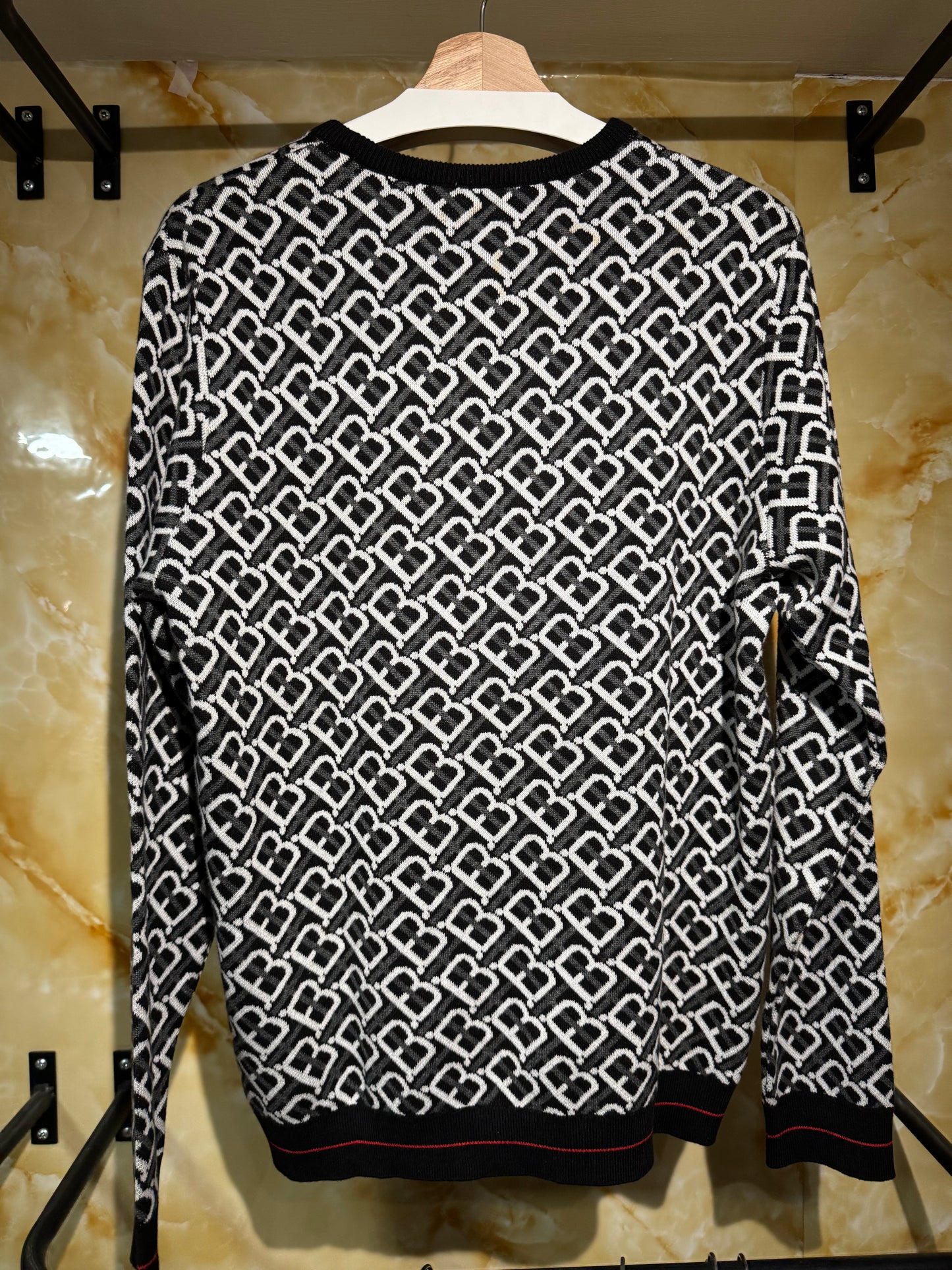 Burberry Sueter Monograma