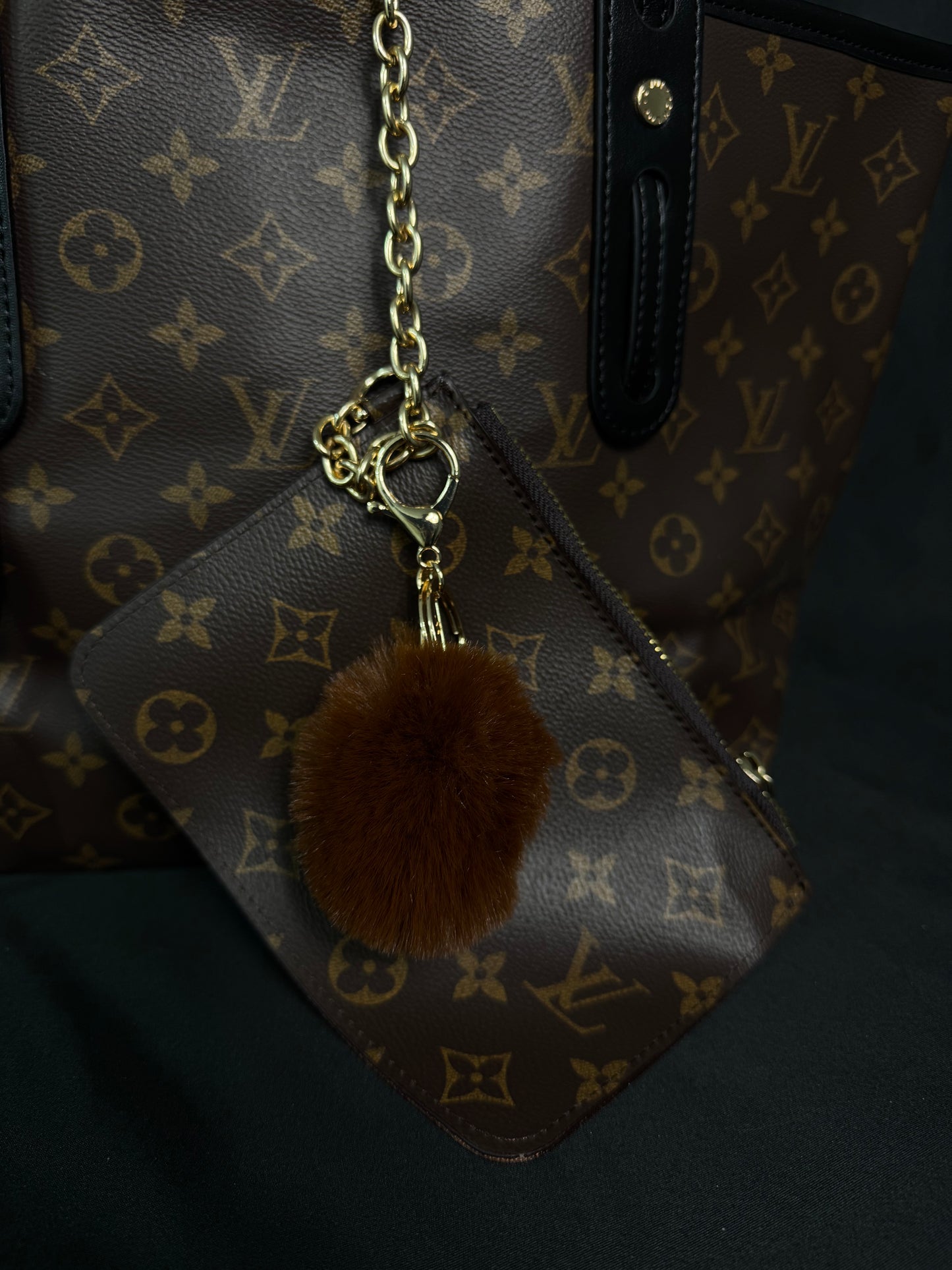Louis Vuitton Neverfull Medium Monogram w/ Black