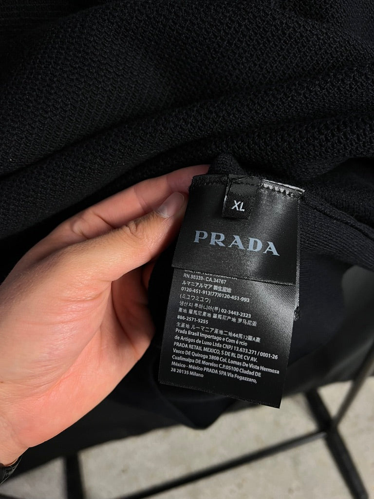 Playera Punto Prada Black UA