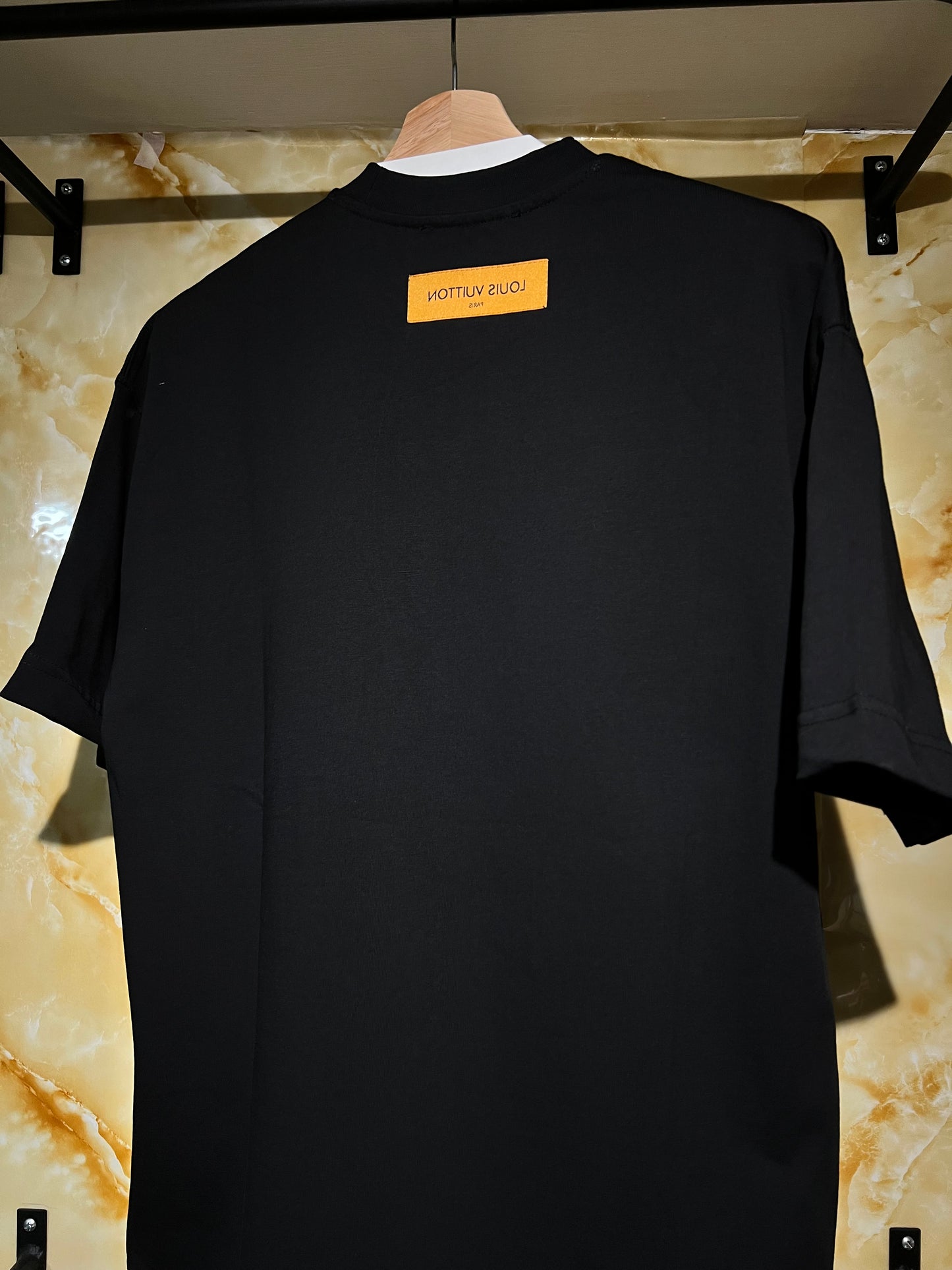 Louis Vuitton Giraffe Tee Negra