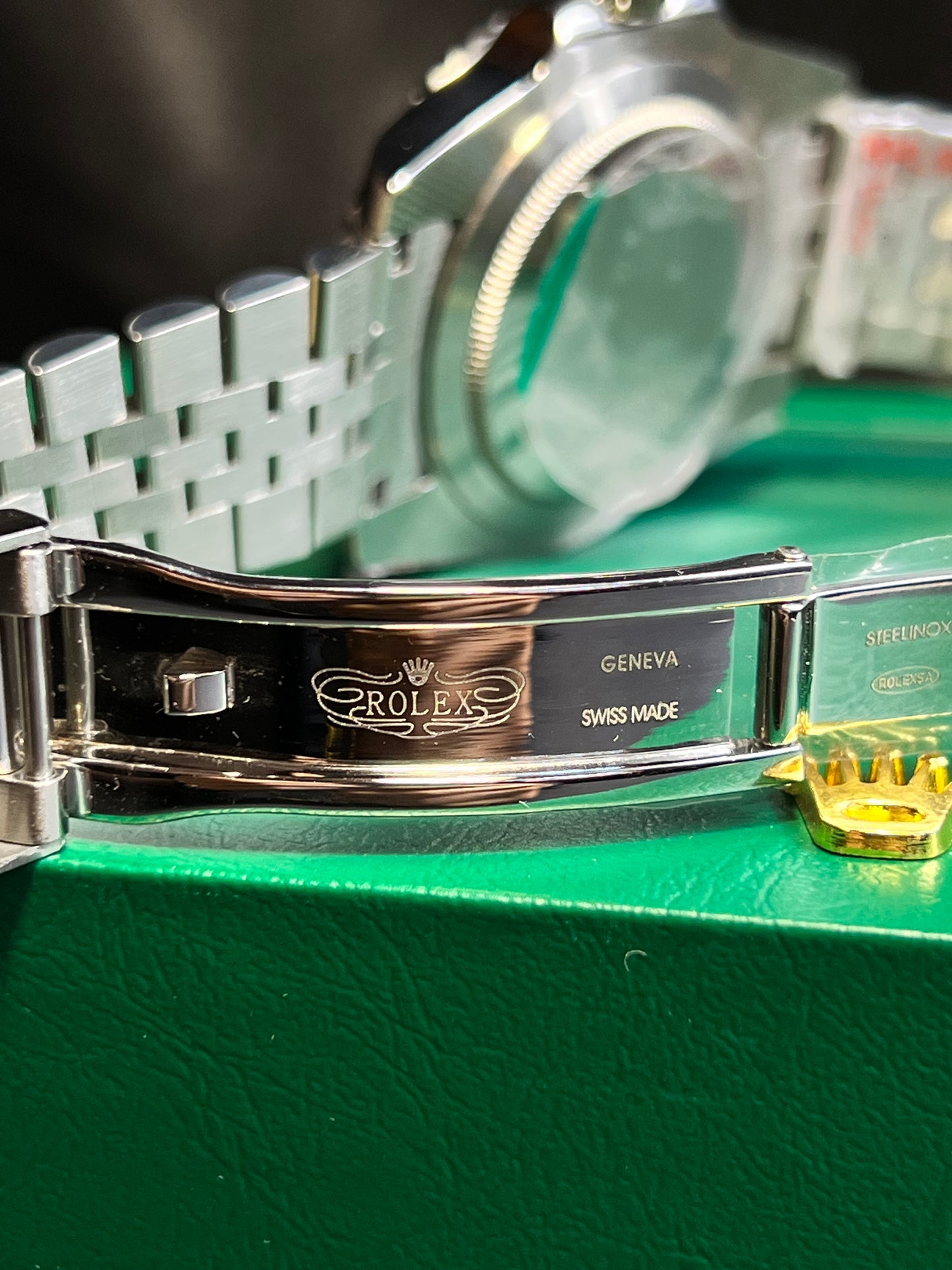 Rolex GMT-Master ll "Batman" Oyster