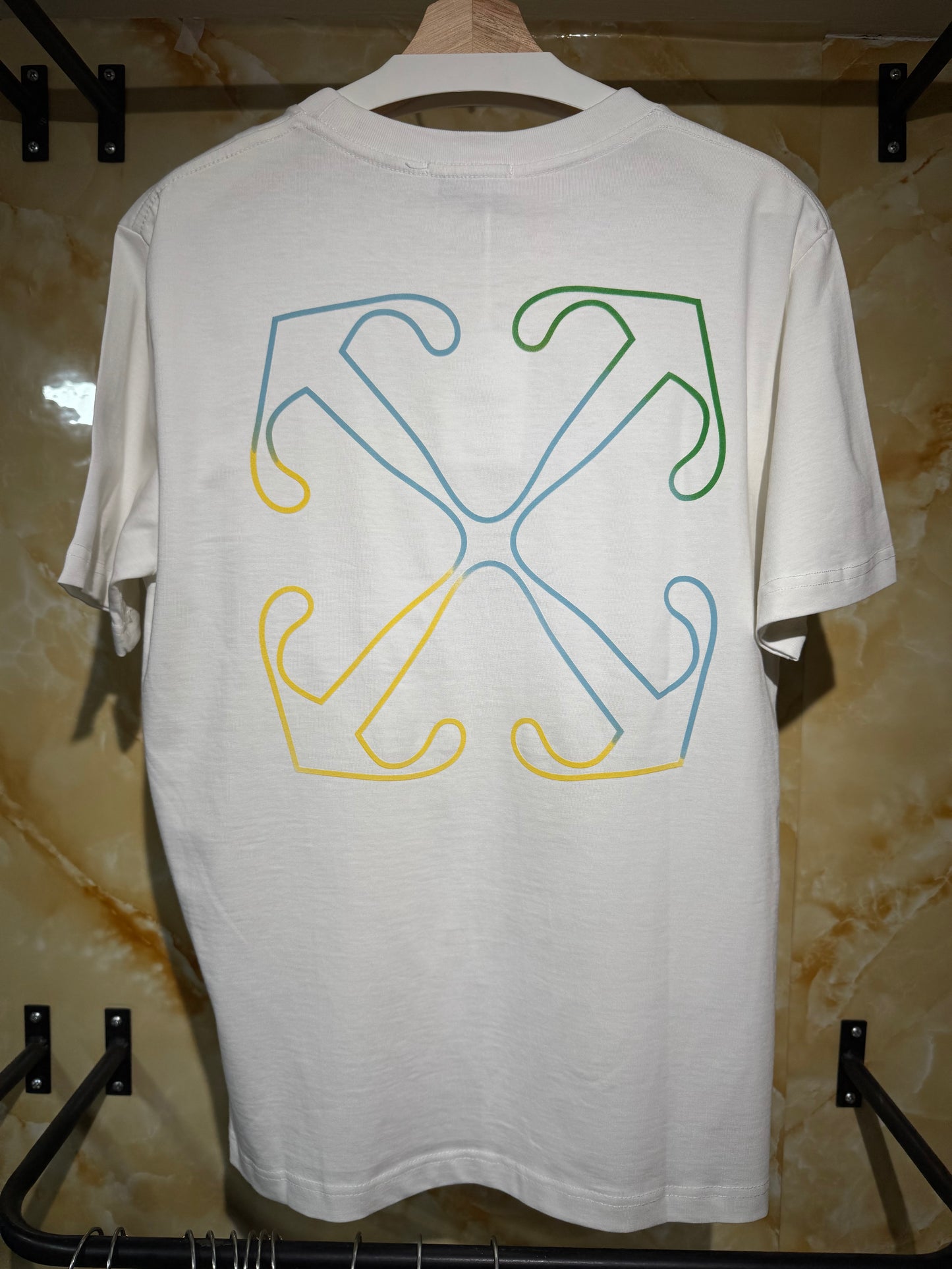 Off-White “Outline Arrows Pastel” – Blanca