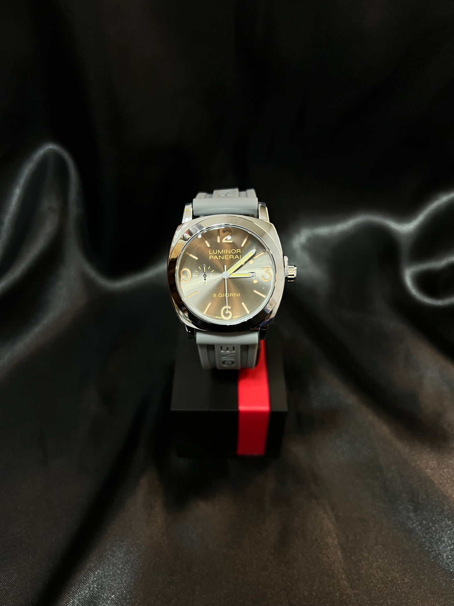 Luminor Panerai Gris AA