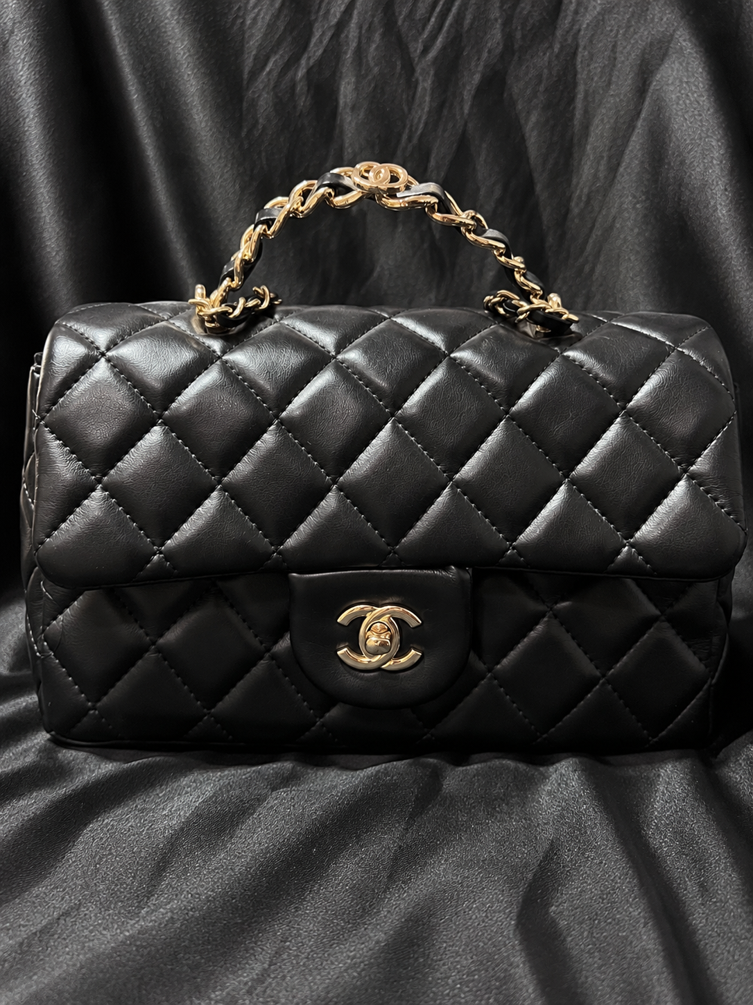 Chanel Classic Flap Quilted Negra