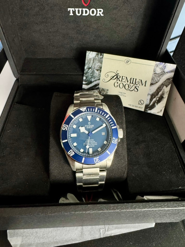 Tudor Black  Bay 68 Azul
