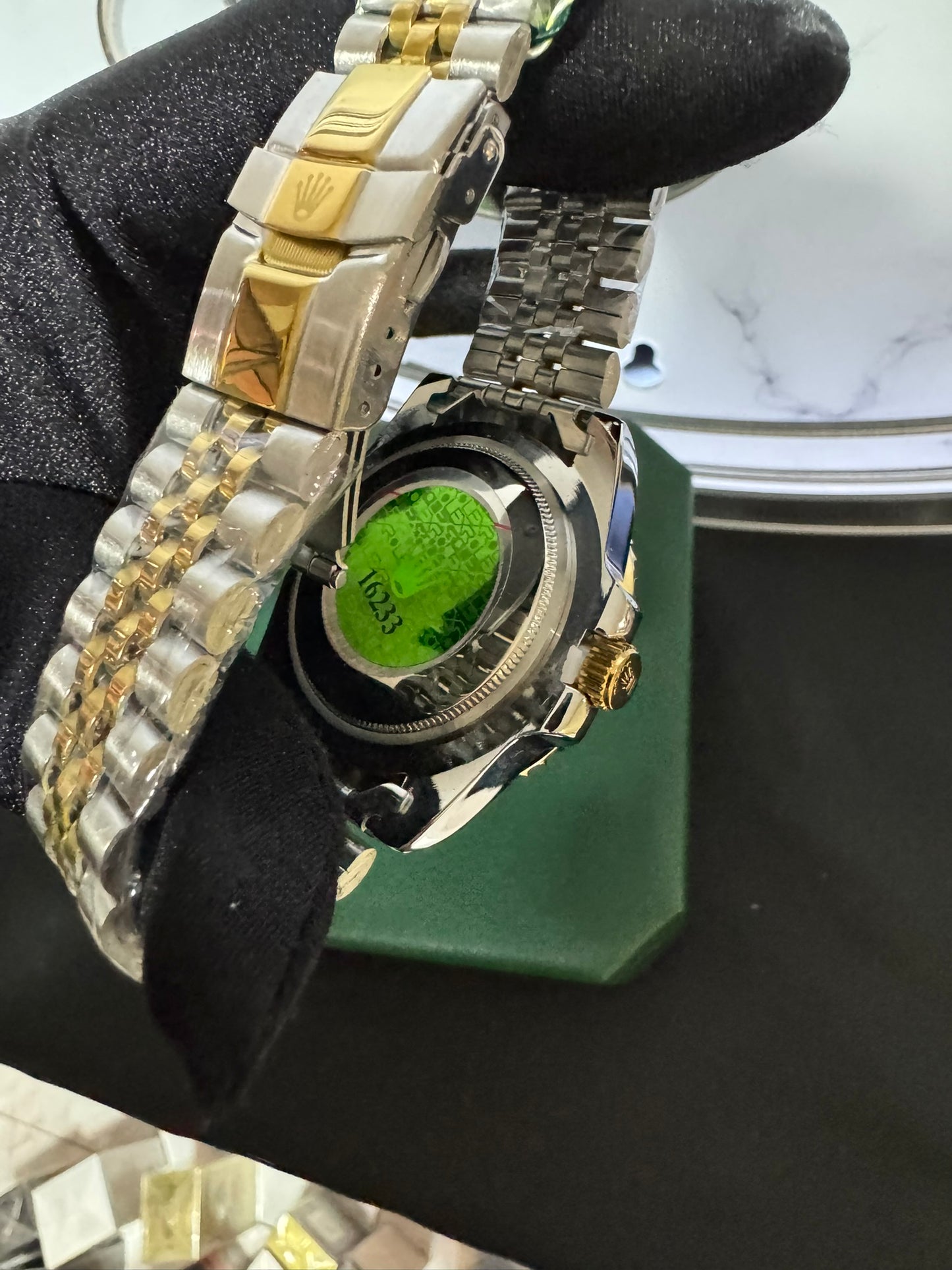 Reloj Rolex GMT Dos Tonos carátula negra