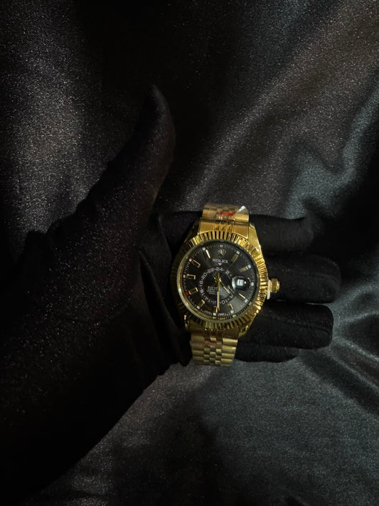 Reloj Rolex Skydweller Dorado con Cara Negra
