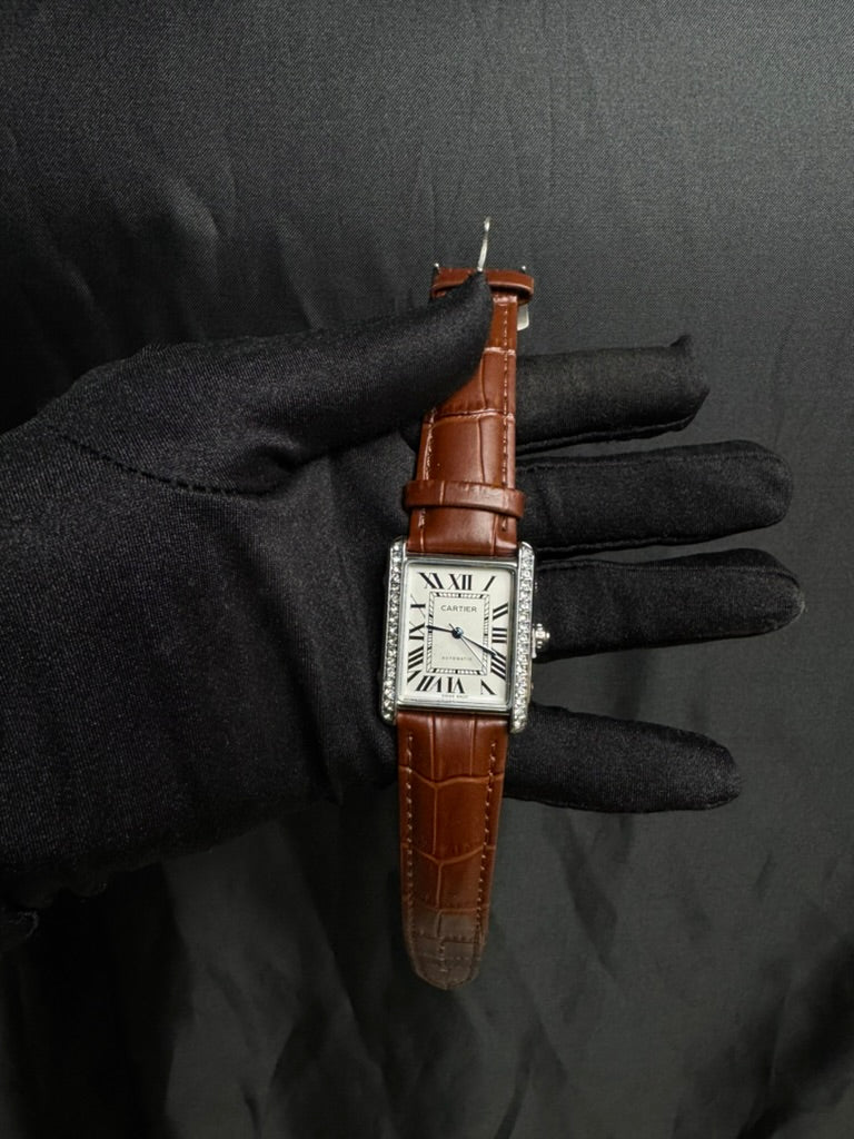 Reloj Cartier Tank Café con Pedrería
