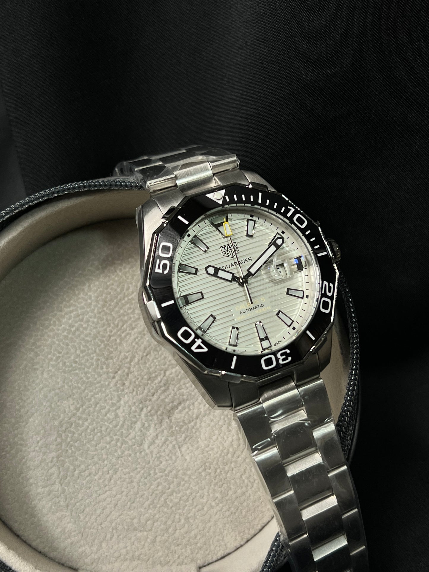 Tag Heuer – Aquaracer Professional 300 Silver Dial