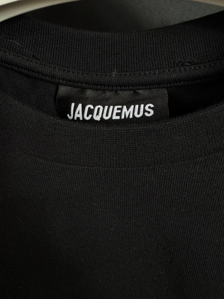 Playera Jacquemus Logo Negra UA