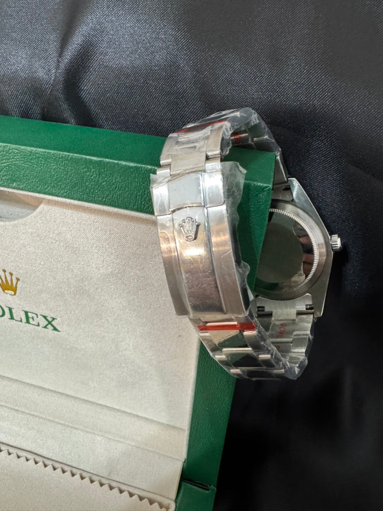 Rolex Date Just Green Dial Texture Oyster