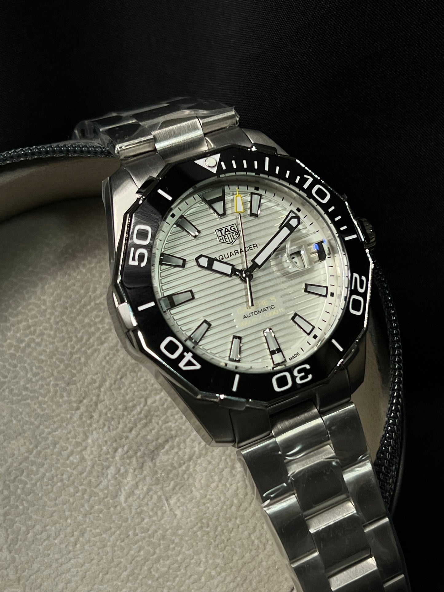 Tag Heuer – Aquaracer Professional 300 Silver Dial