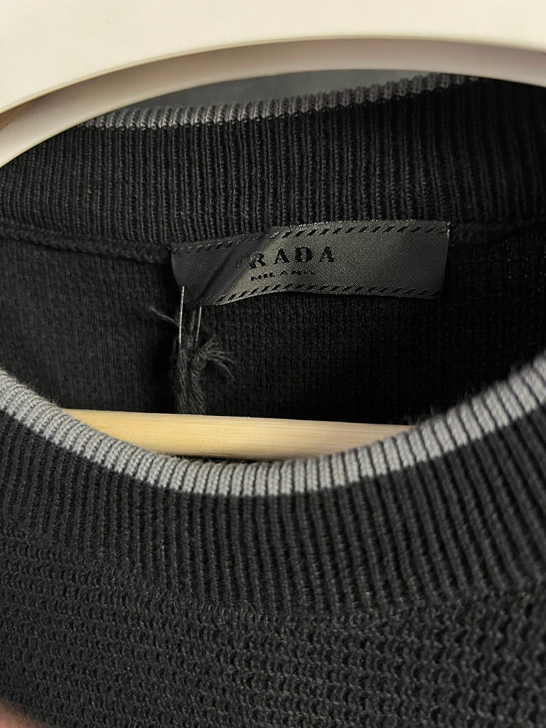 Playera Punto Prada Black UA