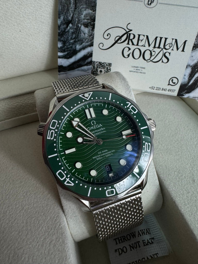 Omega Seamaster 007 Verde