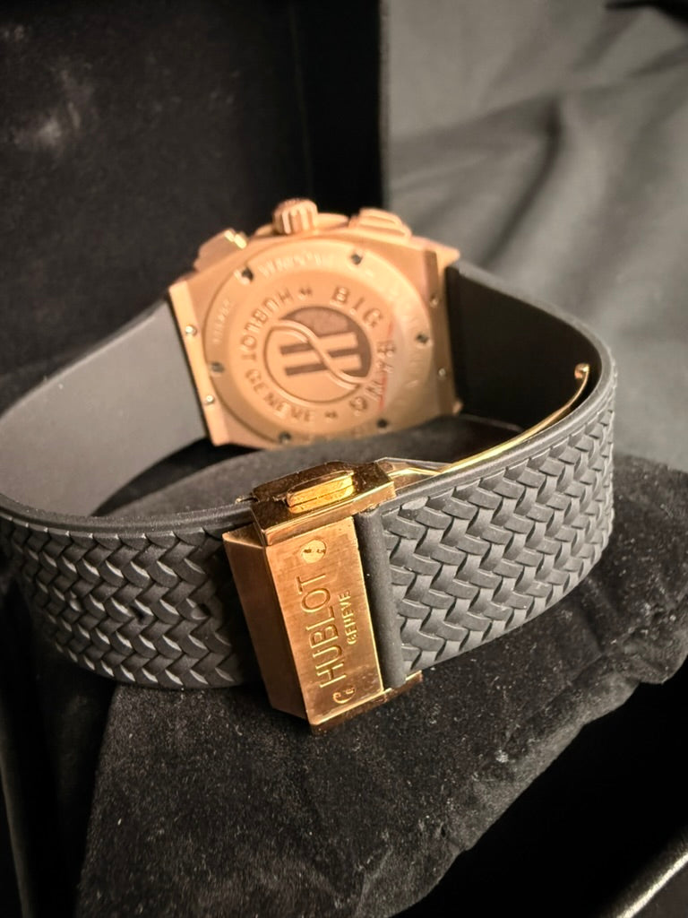 Hublot Classic Fussion Aerofusion Rose Gold