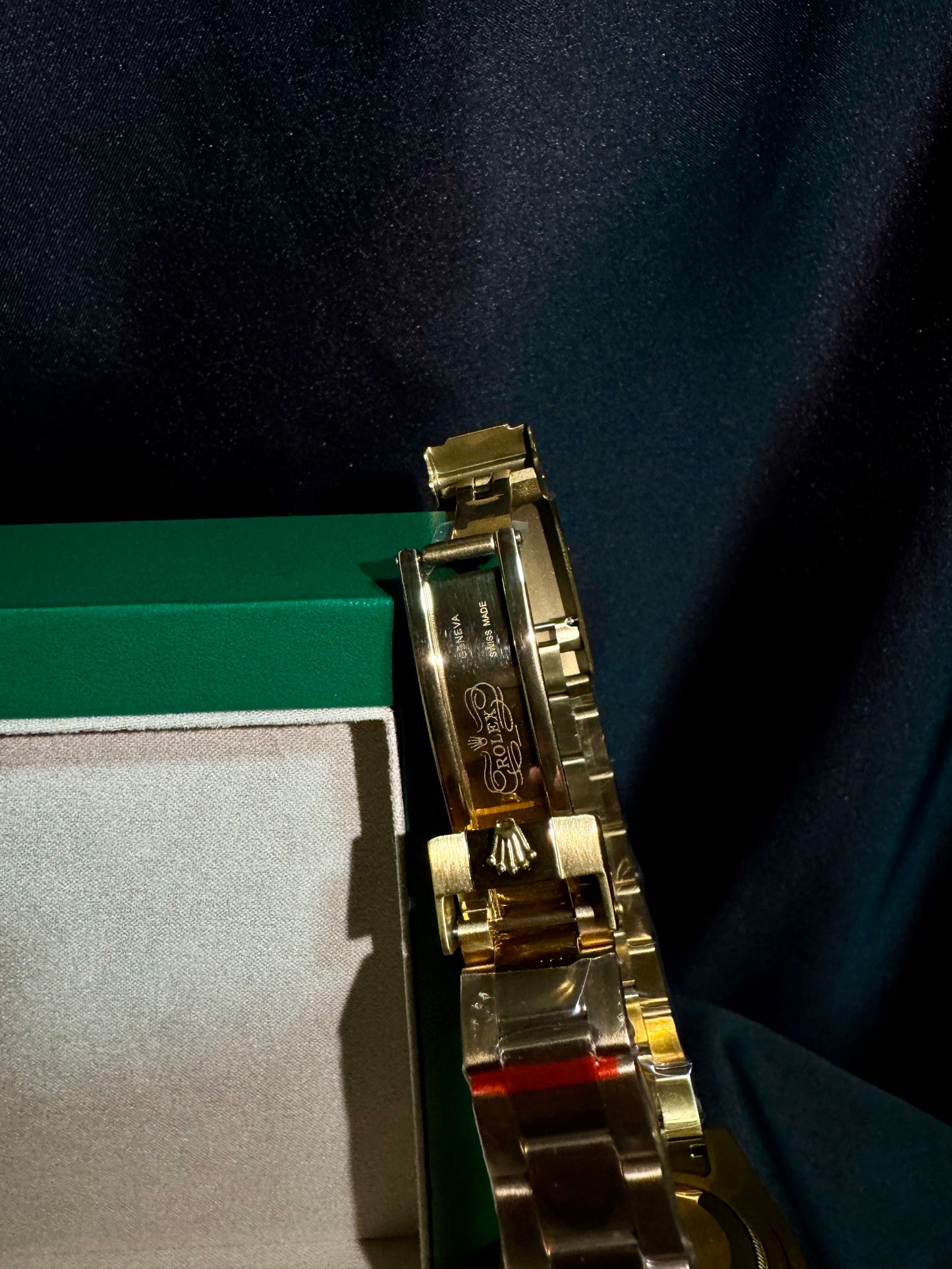 Rolex Submariner Date Dorado