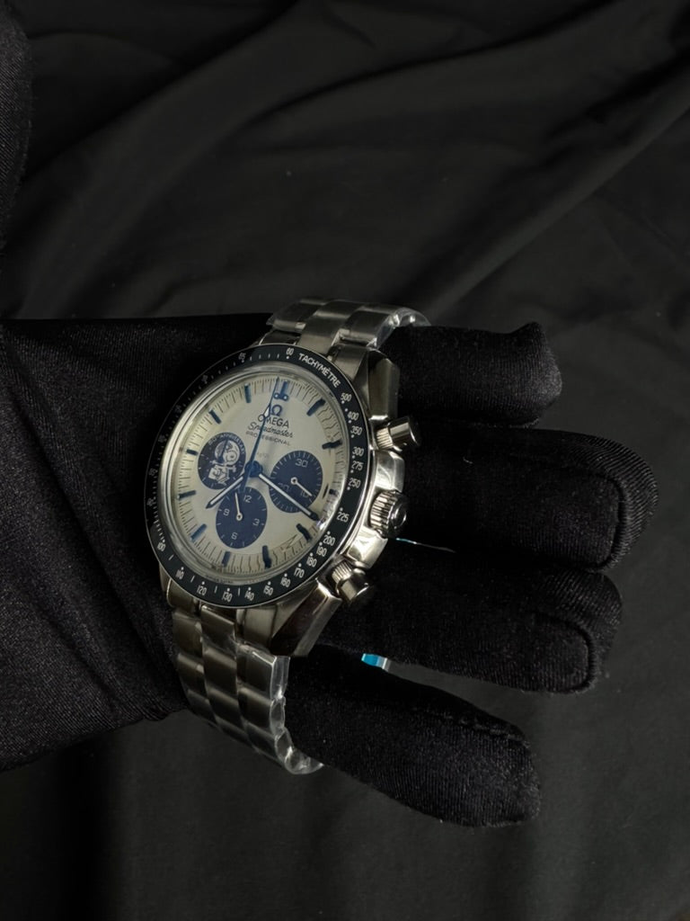 Omega Speedmaster Snoopy Acero