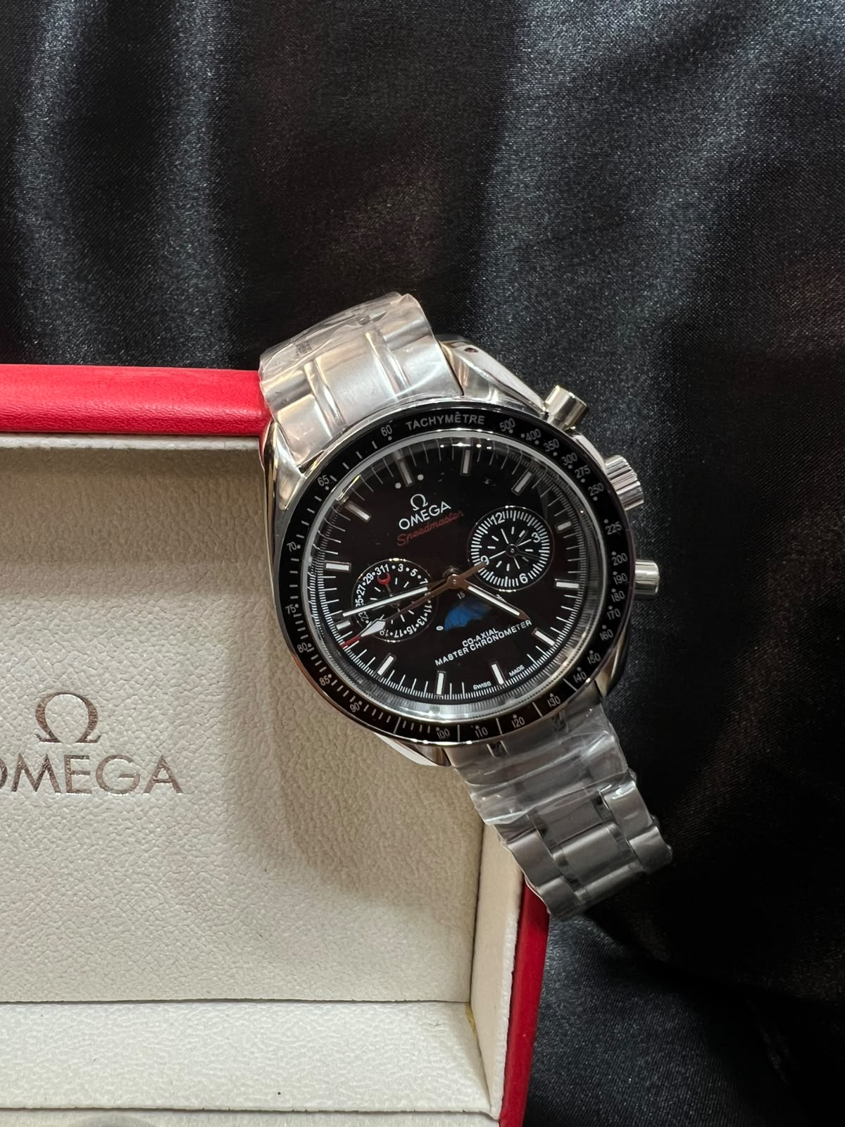 Omega Speedmaster Moonphase