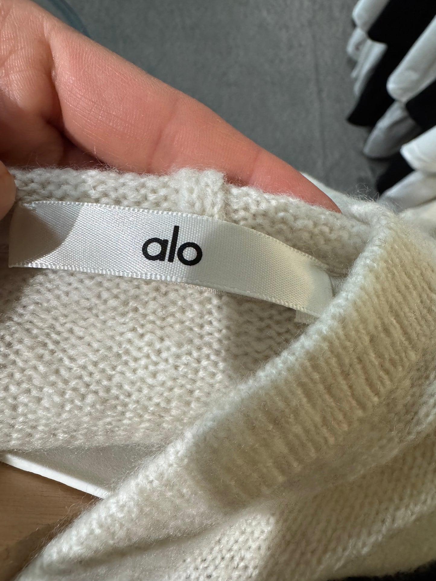 Alo Scholar Hooded Sweater Blanca