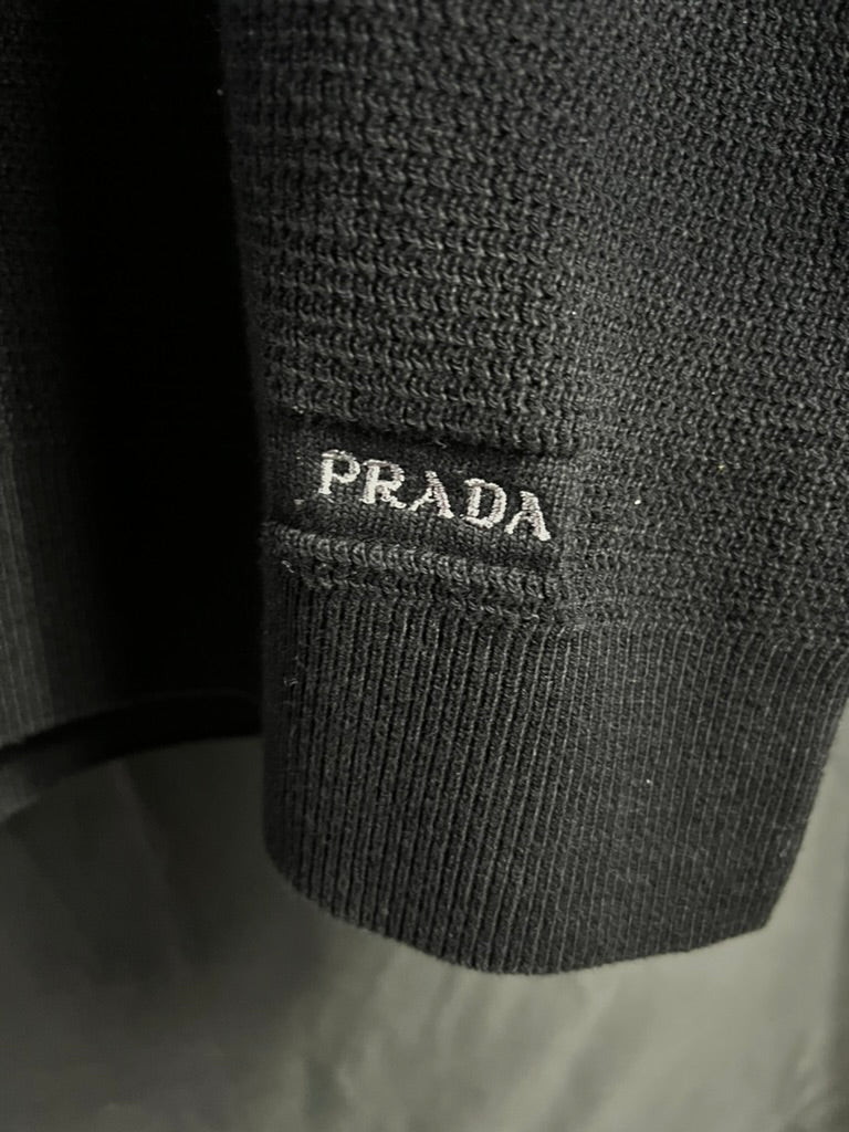 Playera Punto Prada Black UA