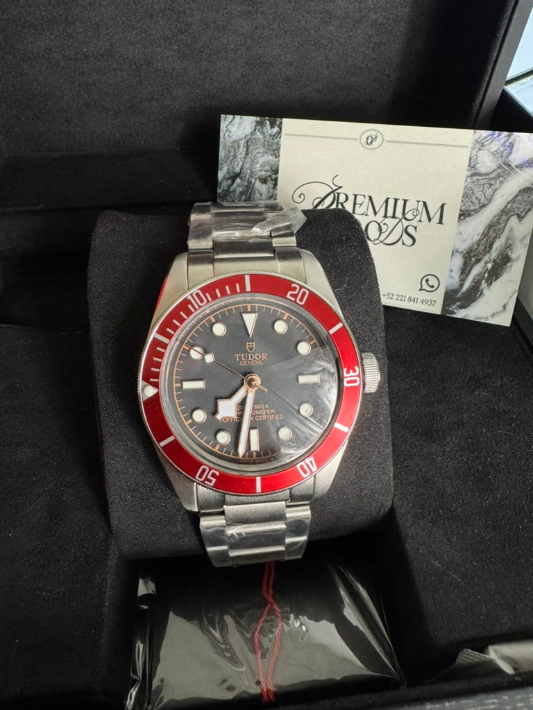 Tudor Black  Bay 58 Rojo