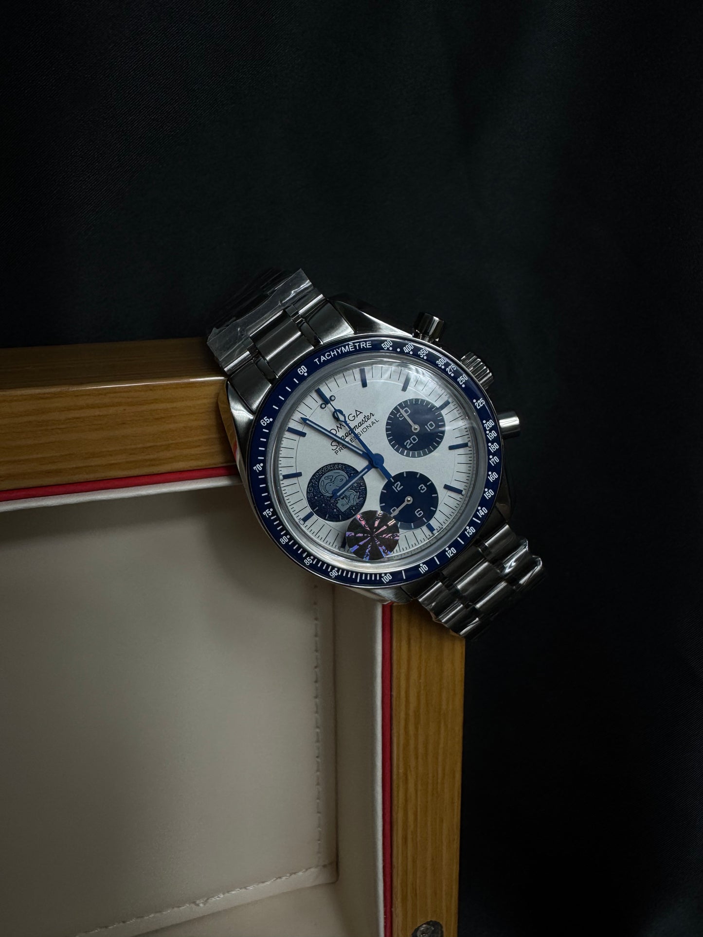 Omega Speedmaster "Snoopy"