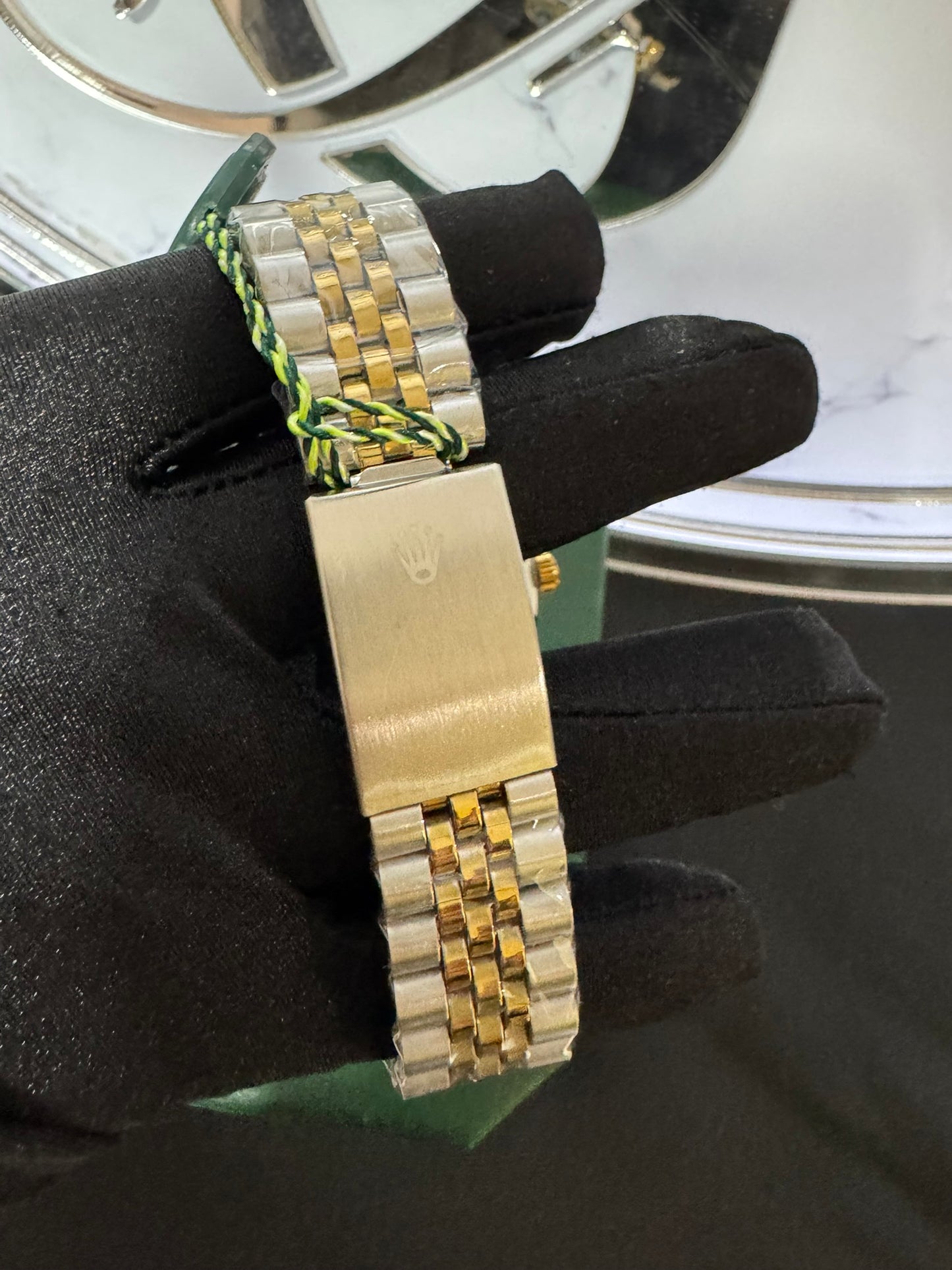 Reloj Rolex Datejust Dos Tonos caratula negra