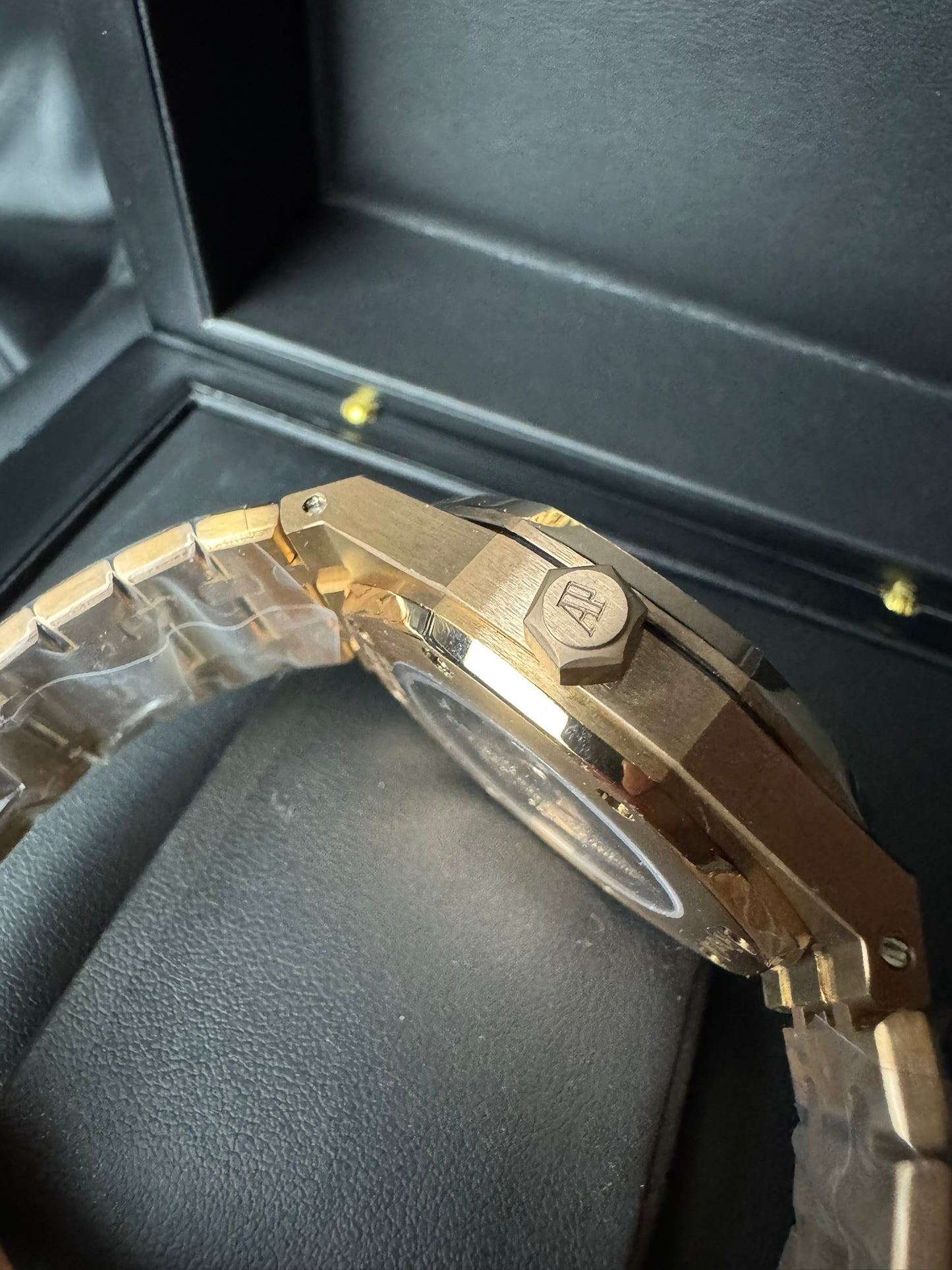 AP Royal Oak Oro Rosa