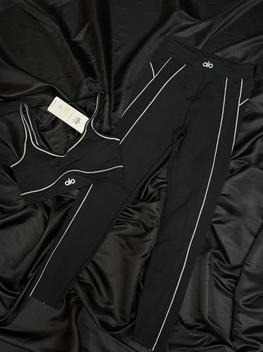 Alo Yoga Bra & Leggings Negro con Piping Blanco