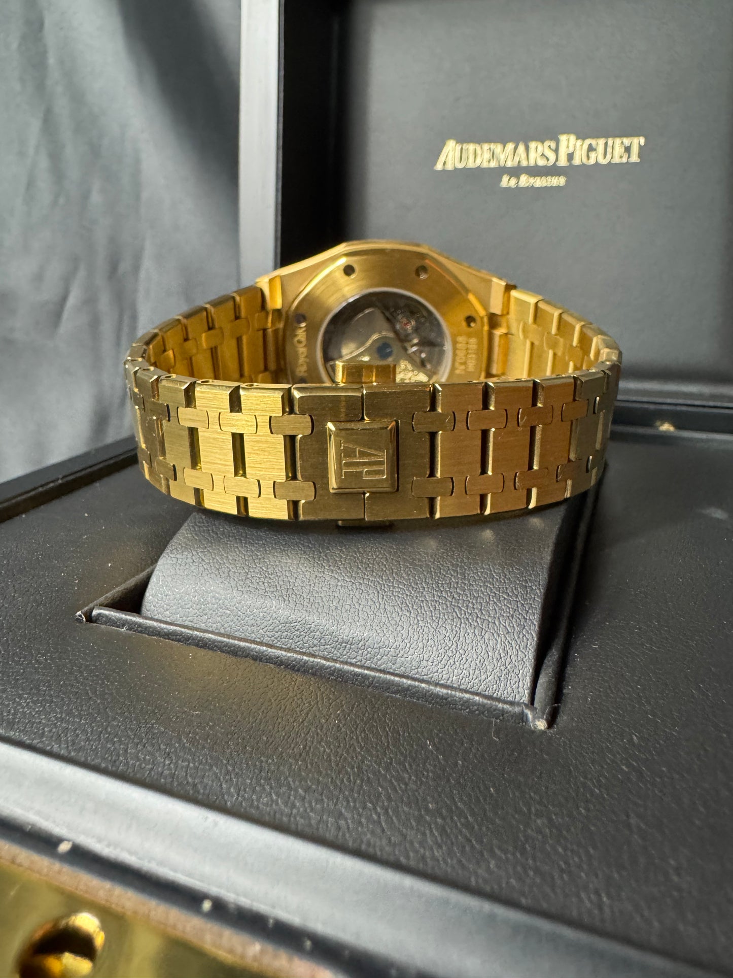 AP Royal Oak “Gold Finish”