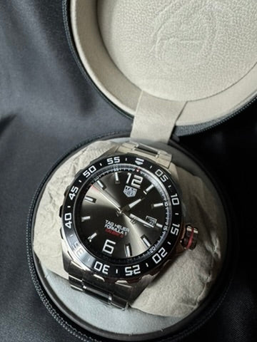 Tag Heuer – Formula 1 Quartz Grey Dial