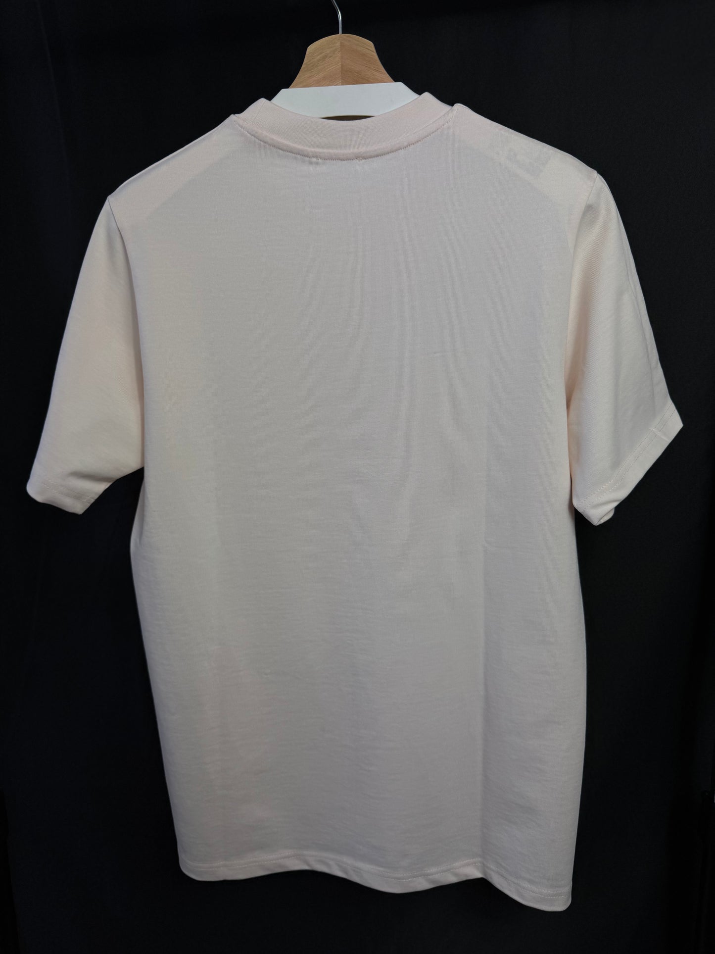 Playera Dior Bordado Abeja Color Salmon UA