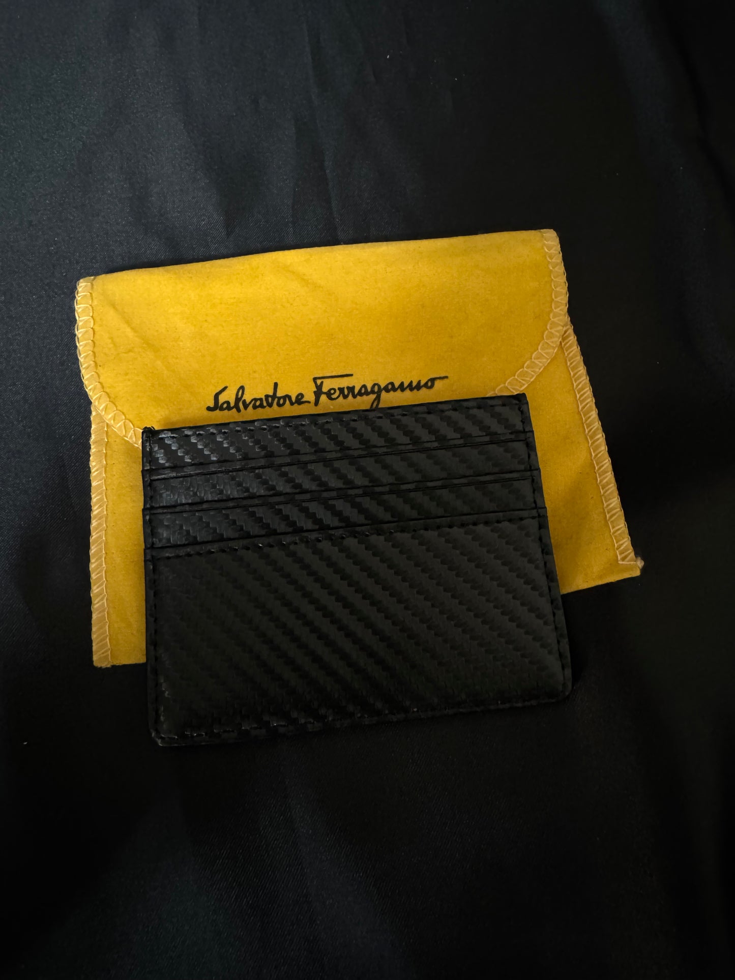Ferragamo Tarjetero Fibra de Carbono