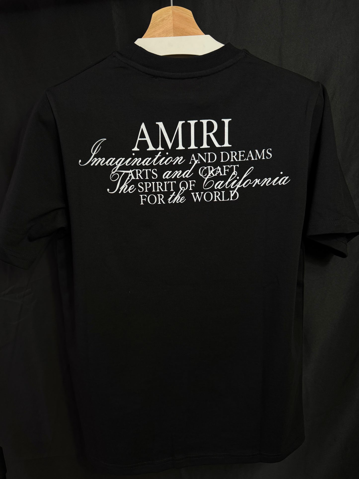 Playera Amiri Parche Bordado Negra UA