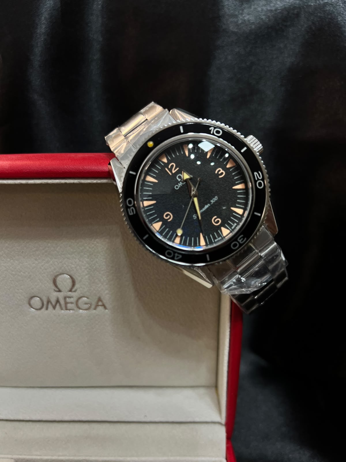 Omega Seamaster James Bond