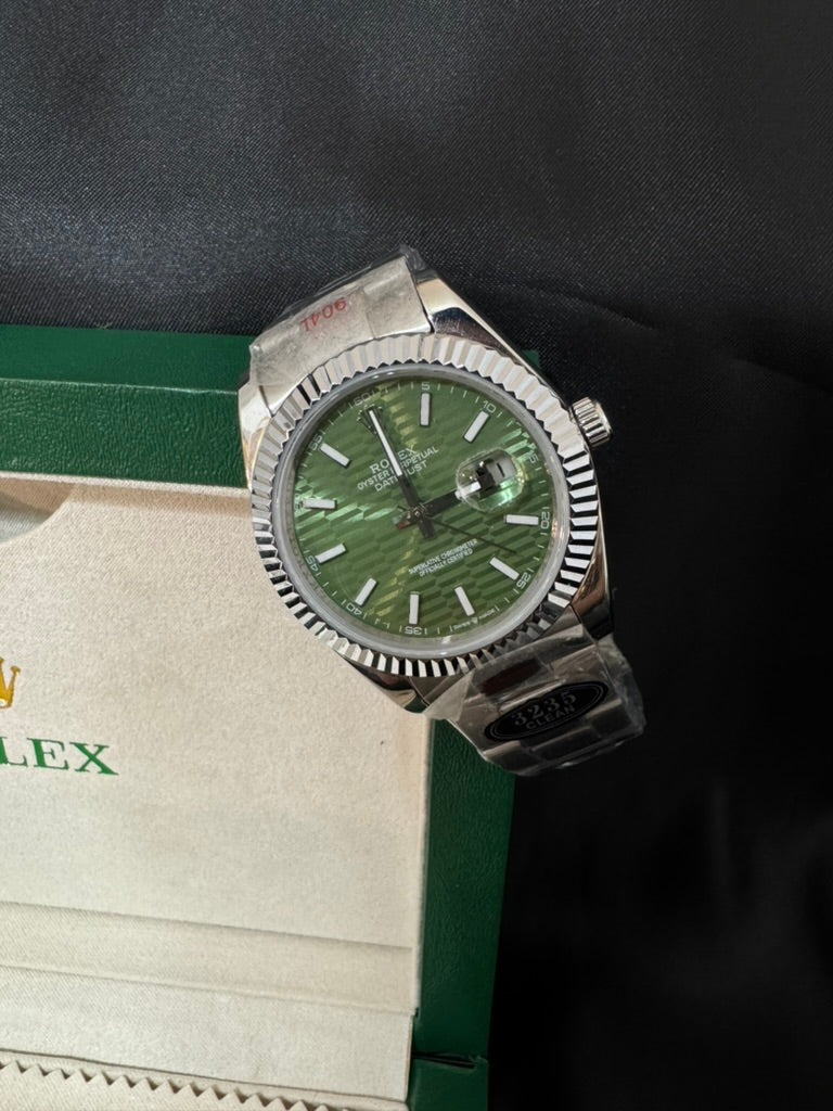 Rolex Date Just Green Dial Texture Oyster