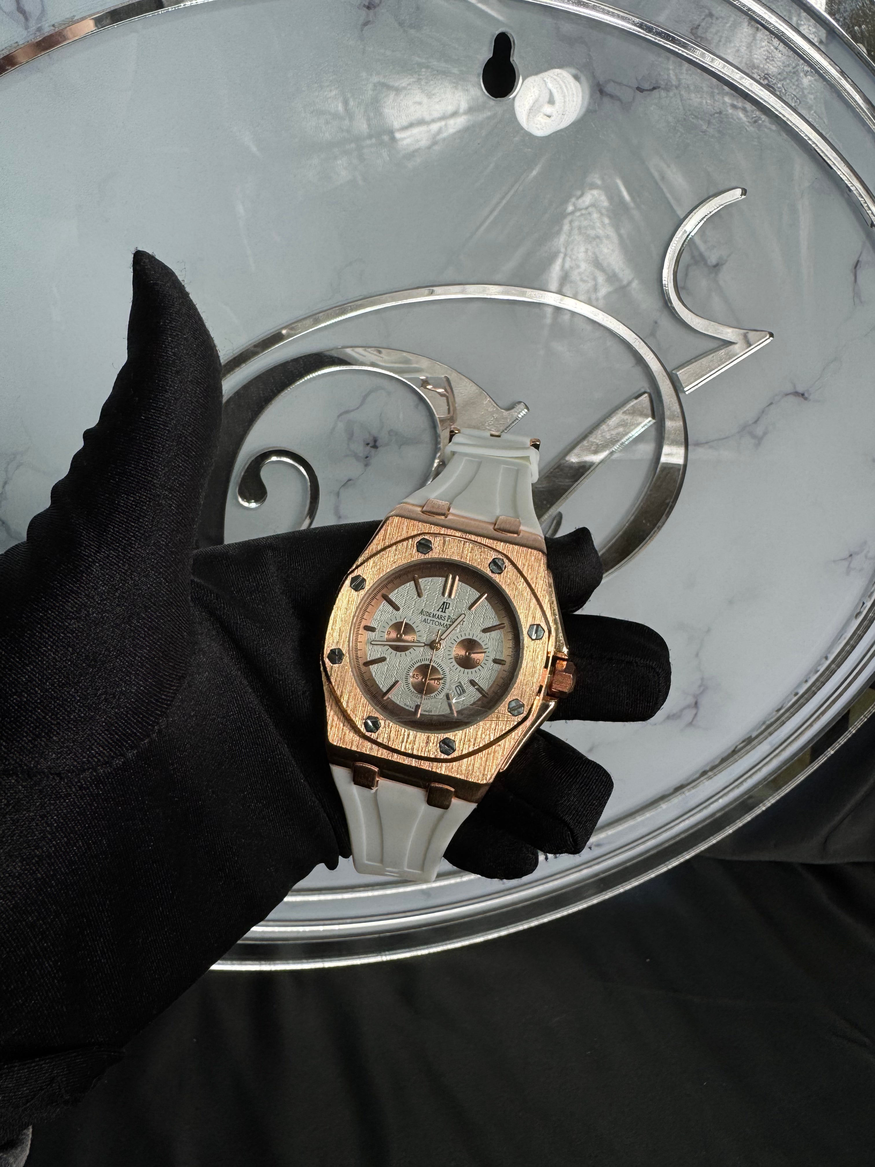 Reloj AP Royal Oak Blanco con Dorado – Premium Goods MX