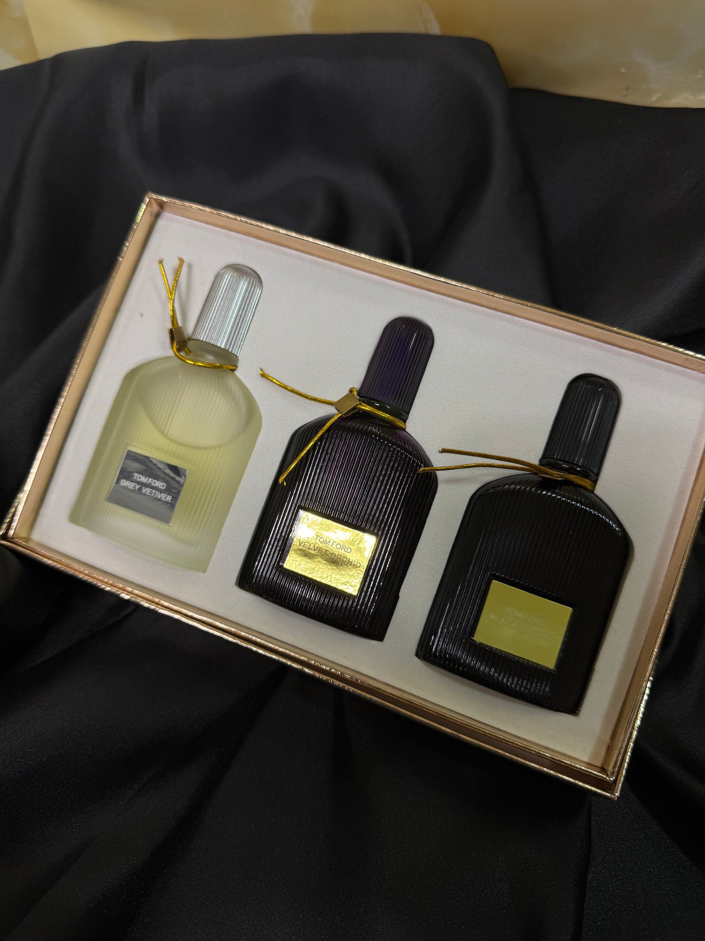 Tom Ford Set de Perfumes (Grey Vetiver, Velvet Orchid, Black Orchid) – 3 Piezas