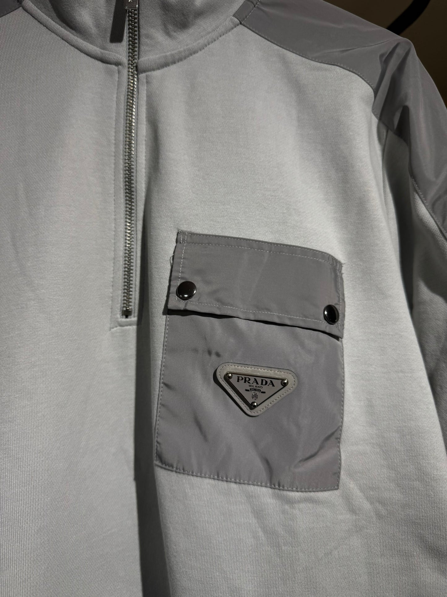 Prada Hoodie Gris