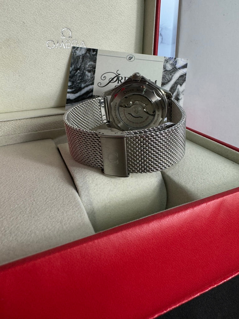 Omega Seamaster 007 Verde