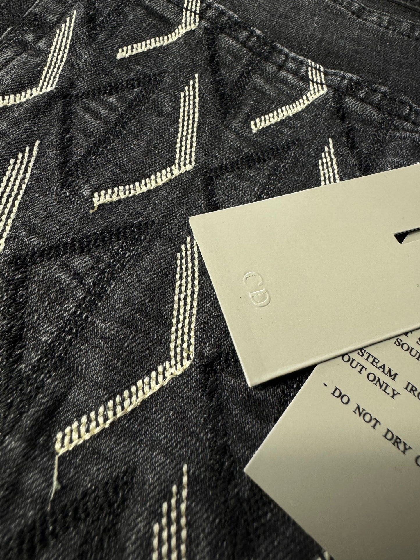 Jeans Dior Negro Logos Bordados