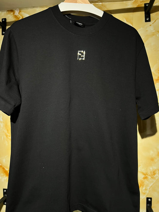 Fendi “Logo Metálico” Negra