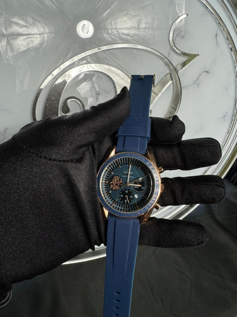 Reloj Omega Speedmaster Azul con Dorado